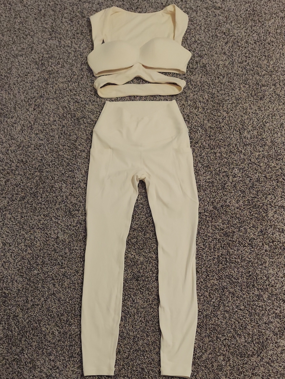 Wiskii Corset Sports Bra And V-Waist Legging Active Wear Set Pure Vanilla Size S